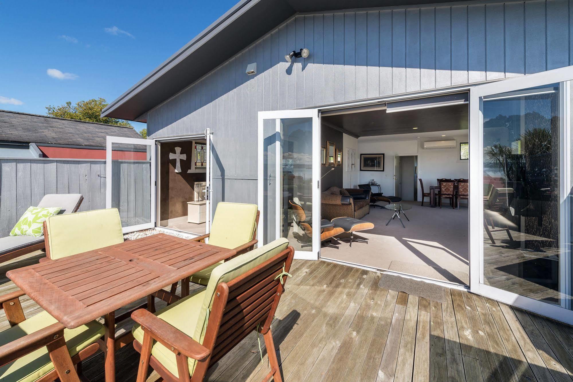 Lakeside City Apartments - Penthouse And Studio Rotorua Exterior foto
